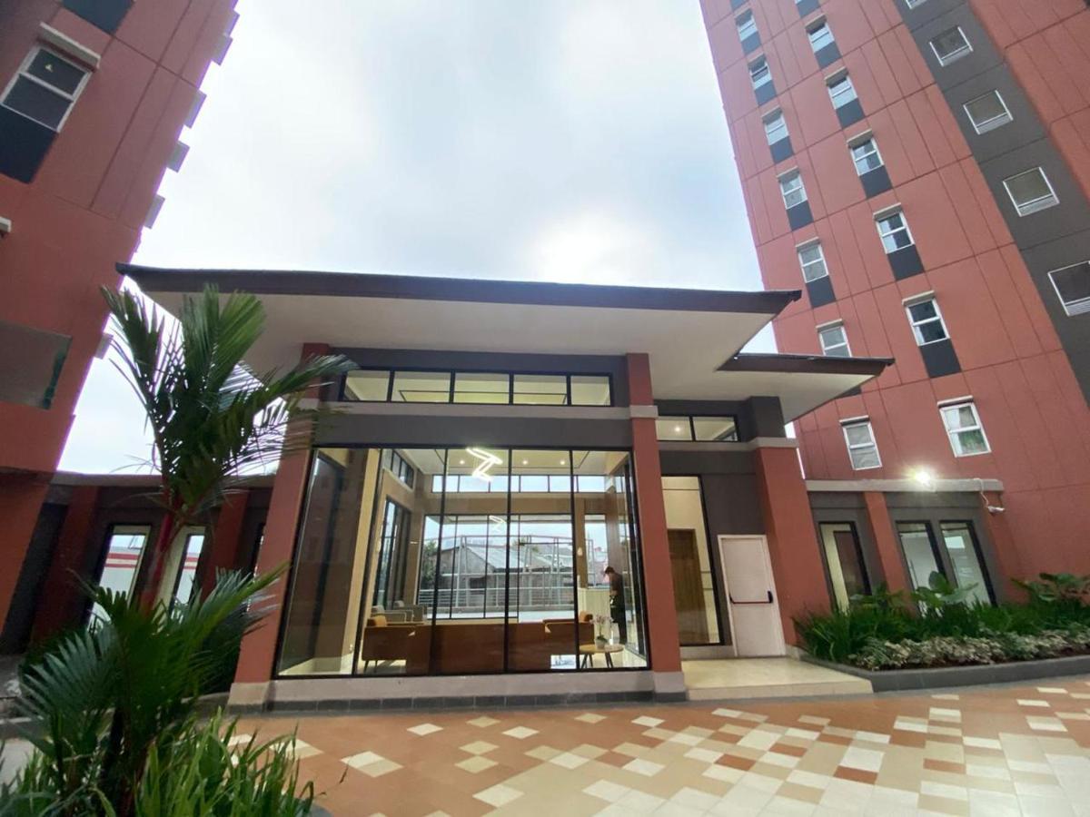 Shero Transpark Bekasi Hotel Exterior photo